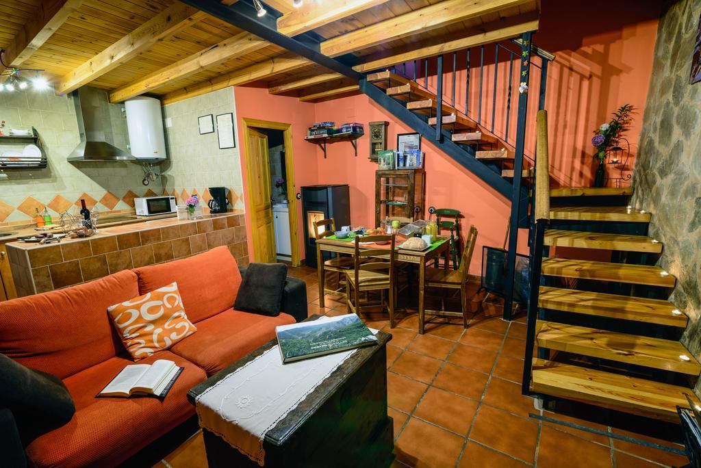 Casa Rural Entre Valles Benllera Εξωτερικό φωτογραφία